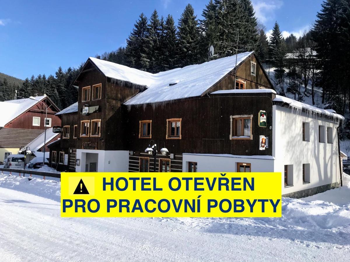 Hotel Hvezda Pec pod Sněžkou Exteriér fotografie