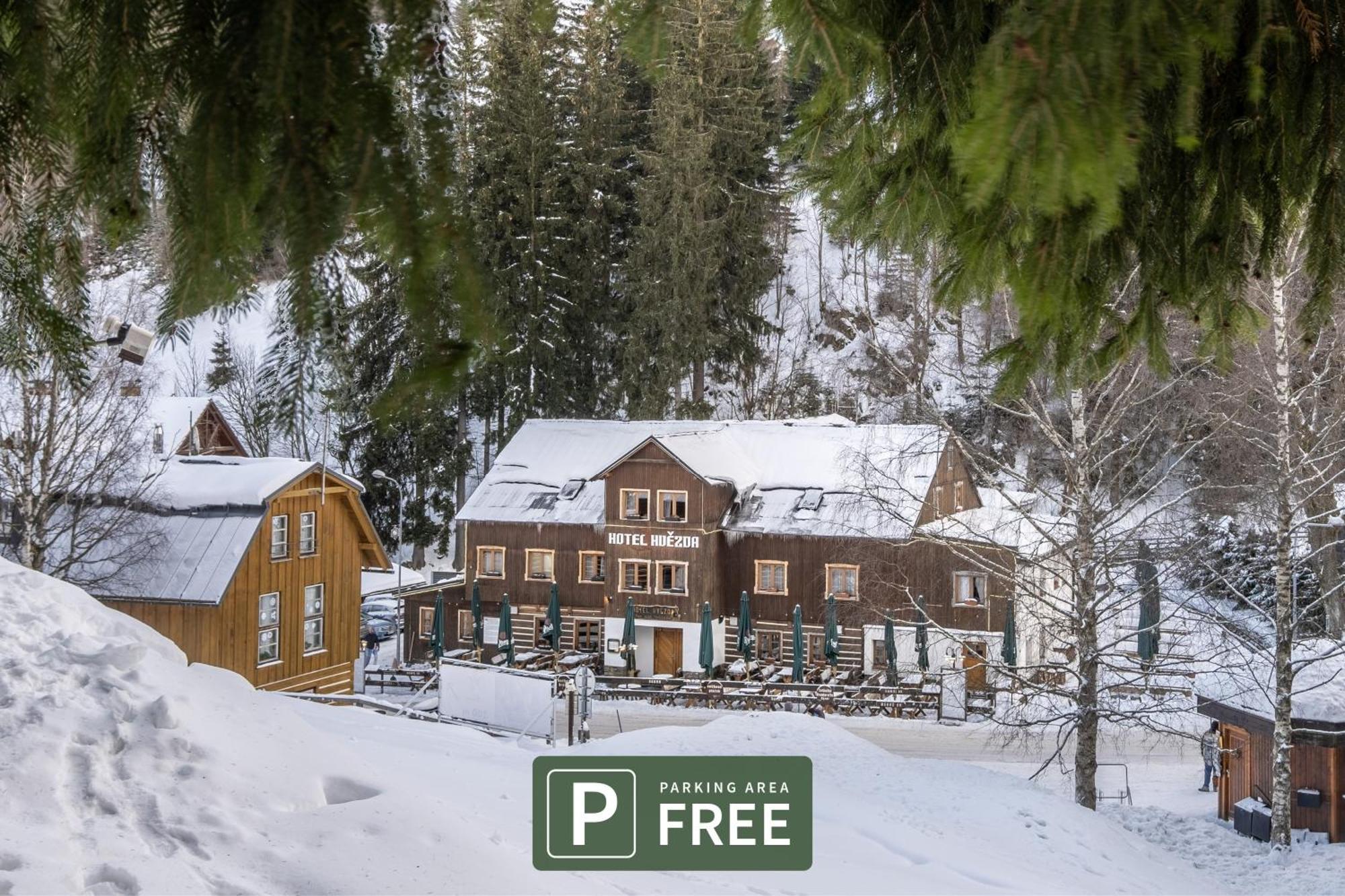 Hotel Hvezda Pec pod Sněžkou Exteriér fotografie