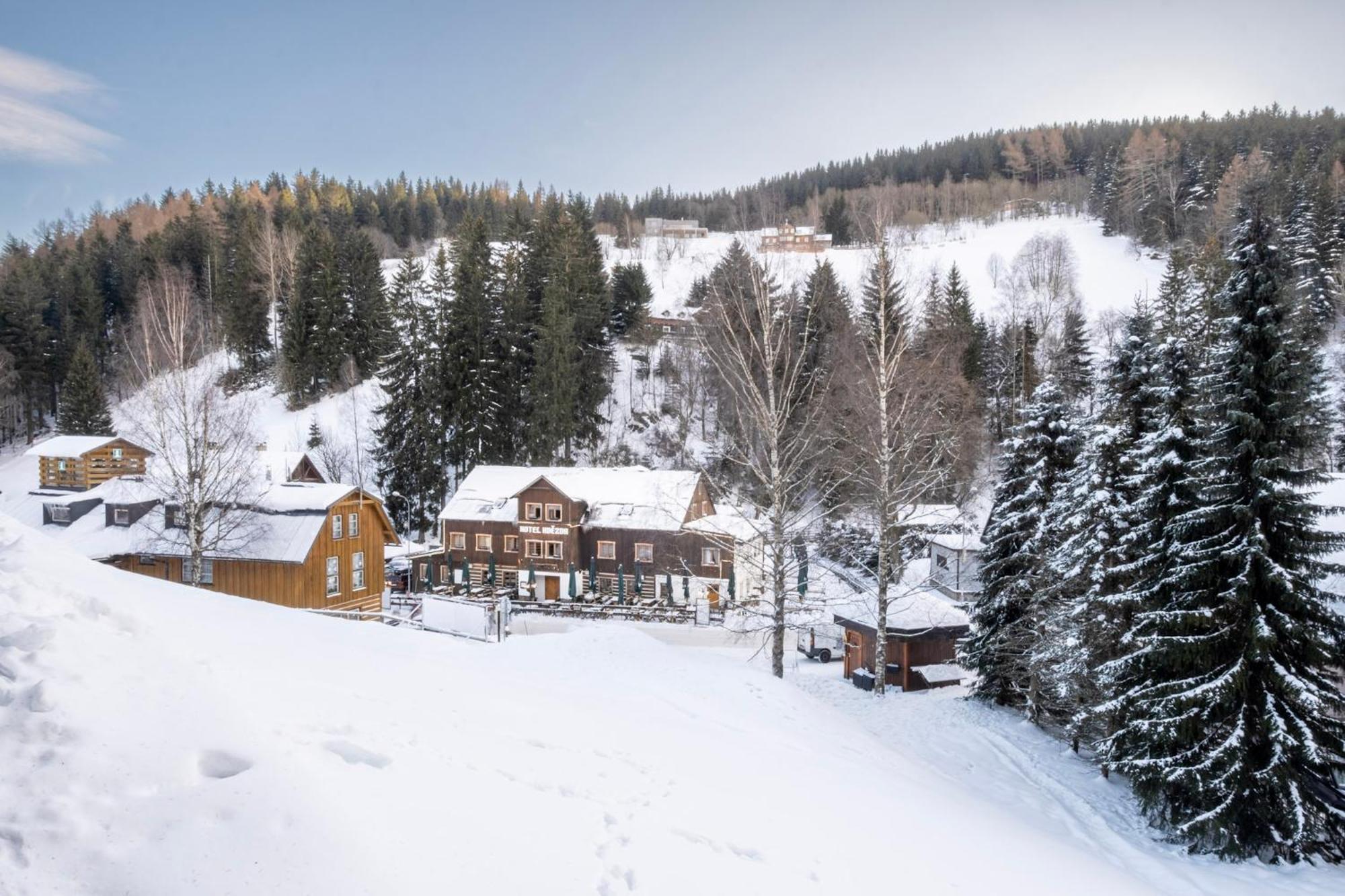 Hotel Hvezda Pec pod Sněžkou Exteriér fotografie