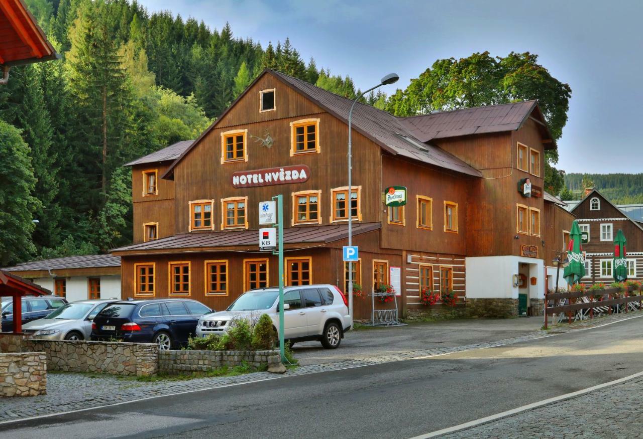 Hotel Hvezda Pec pod Sněžkou Exteriér fotografie